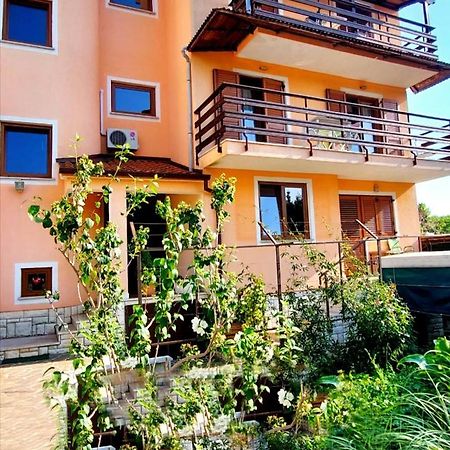 Apt Mirella Apartment Rovinj Eksteriør billede
